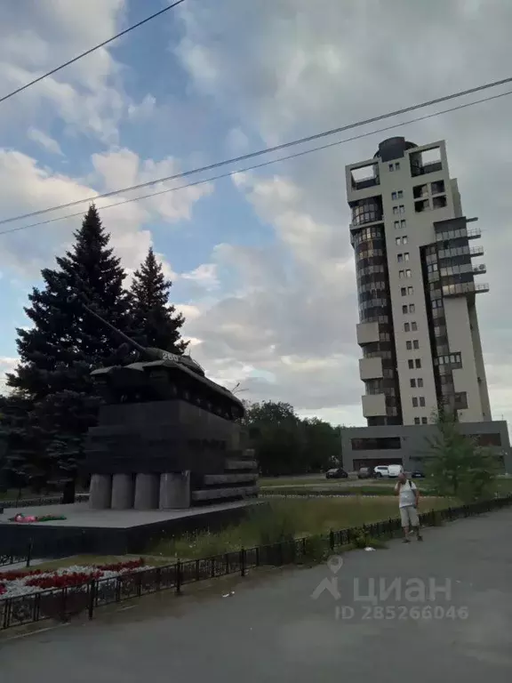 2-к кв. Челябинская область, Челябинск просп. Ленина, 13А (79.0 м) - Фото 1