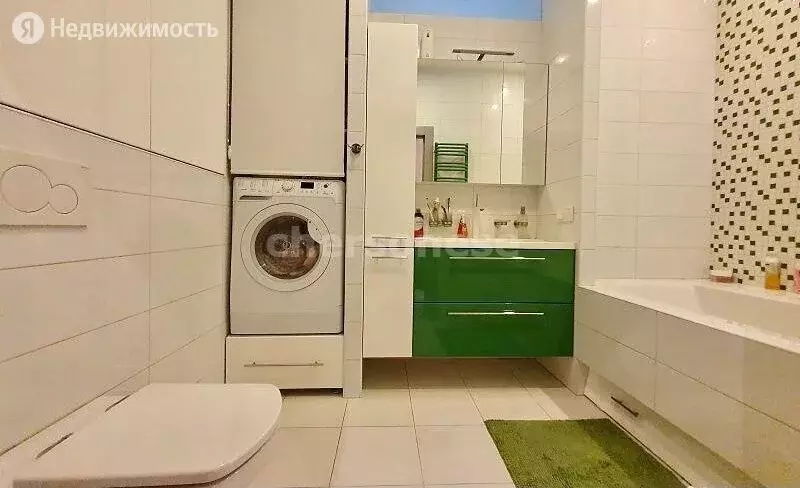 3-комнатная квартира: Севастополь, Партизанская улица, 18 (75 м) - Фото 0