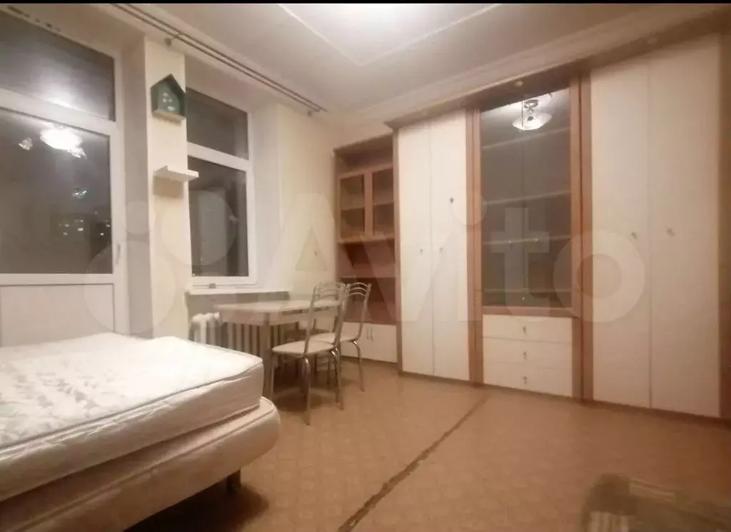 Комната 18 м в 3-к., 3/5 эт. - Фото 0