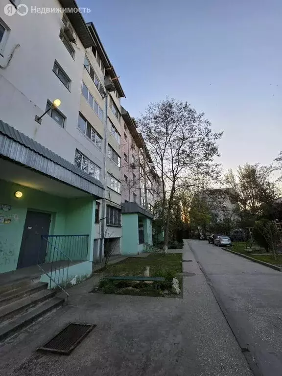 3-комнатная квартира: Феодосия, бульвар Старшинова, 8А (70.1 м) - Фото 0