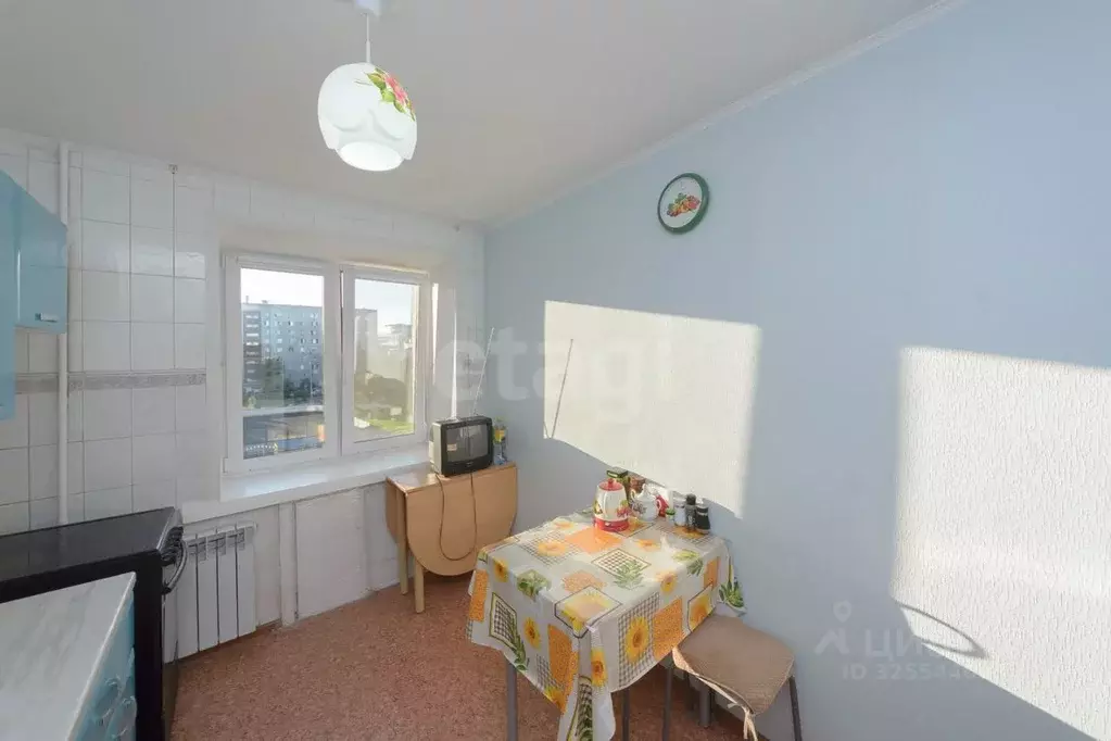 3-к кв. Тюменская область, Тюмень ул. Пермякова, 52 (63.7 м) - Фото 1