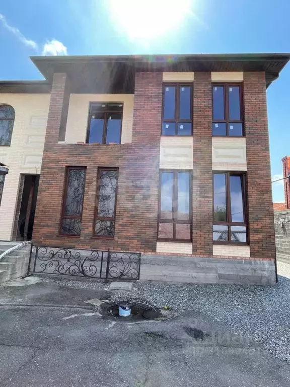 Дом в Северная Осетия, Владикавказ ул. Серафимовича, 67 (270 м) - Фото 1