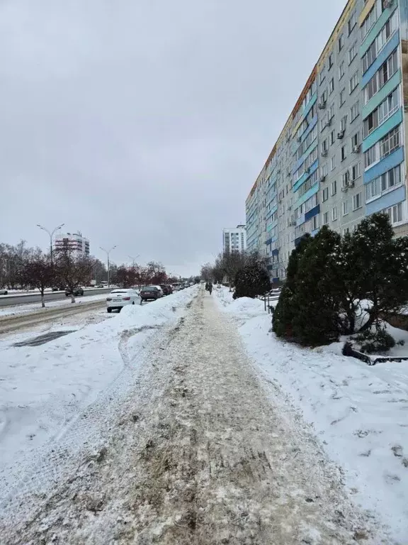 Помещение свободного назначения в Татарстан, Набережные Челны просп. ... - Фото 2