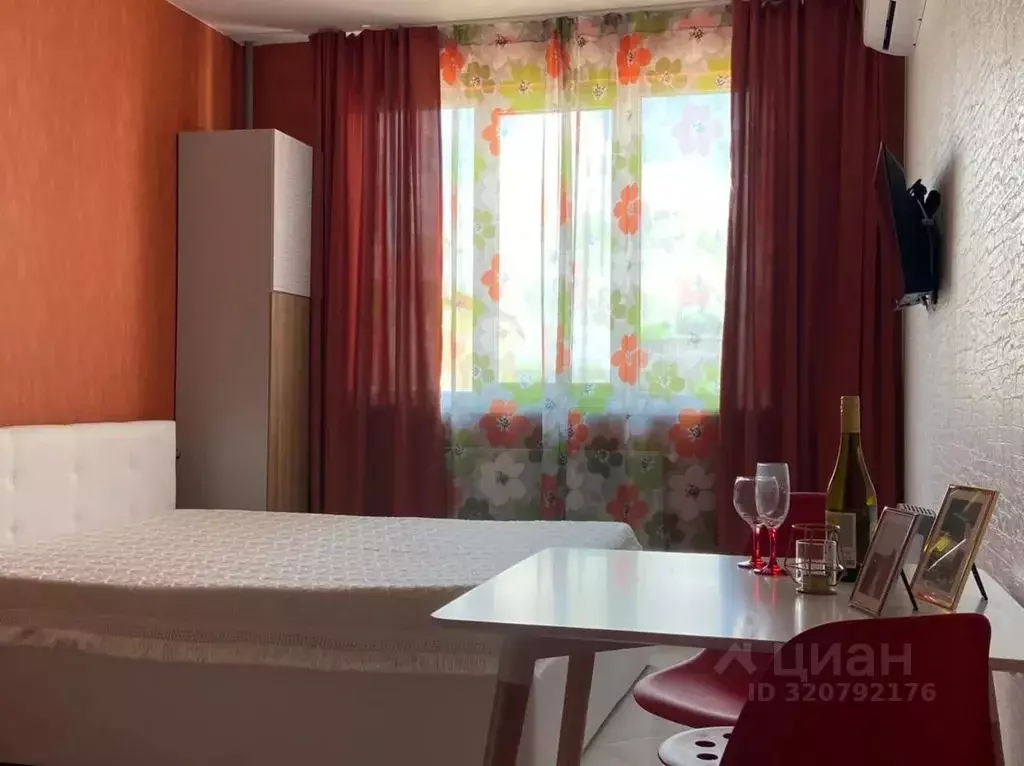 Студия Краснодарский край, Геленджик ул. Мира, 44лит4 (25.0 м) - Фото 1