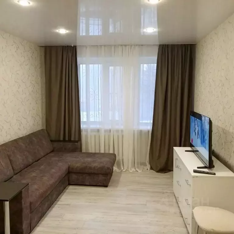 2-к кв. Волгоградская область, Волгоград ул. Елисеева, 8 (39.6 м) - Фото 1