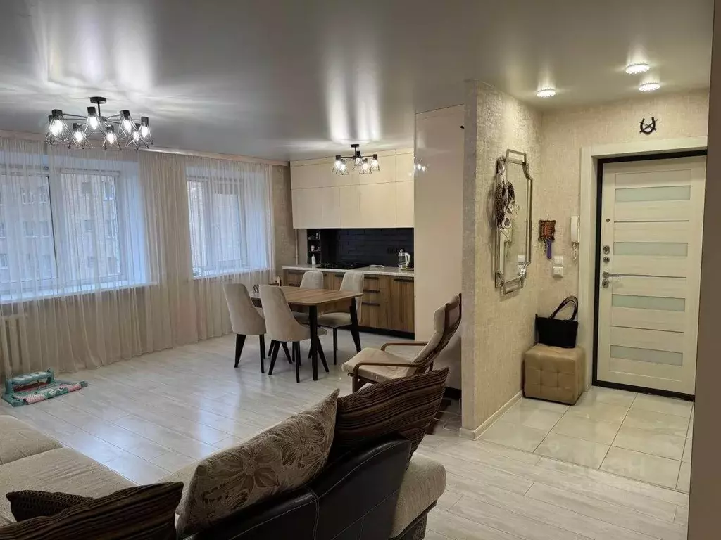 3-к кв. Свердловская область, Екатеринбург ул. Куйбышева, 84к2 (73.5 ... - Фото 2