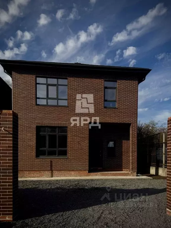 Дом в Ростовская область, Ростов-на-Дону Половецкая ул., 7 (180 м) - Фото 1