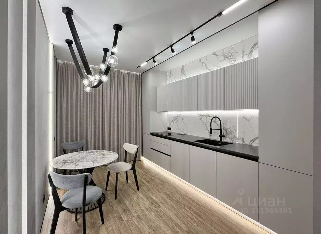 3-к кв. Татарстан, Казань ул. Николая Ершова, 66В (85.0 м) - Фото 1
