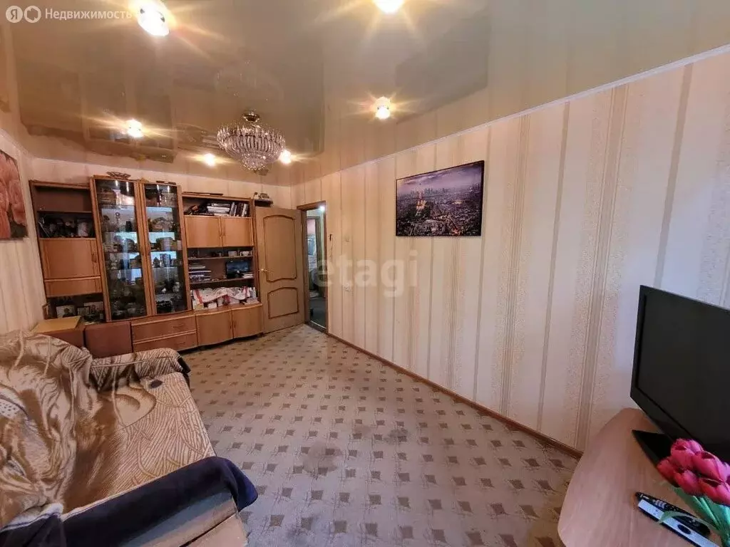 3-комнатная квартира: Петропавловск-Камчатский, улица Кирдищева, 21 ... - Фото 1