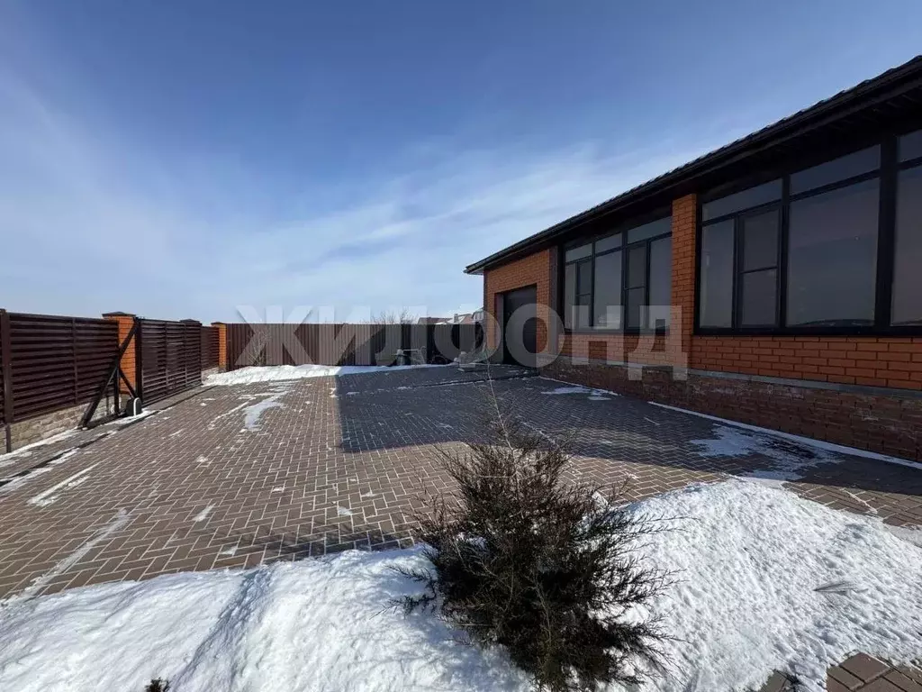 Дом в Белгородская область, Белгородский район, Разумное рп пер. ... - Фото 2