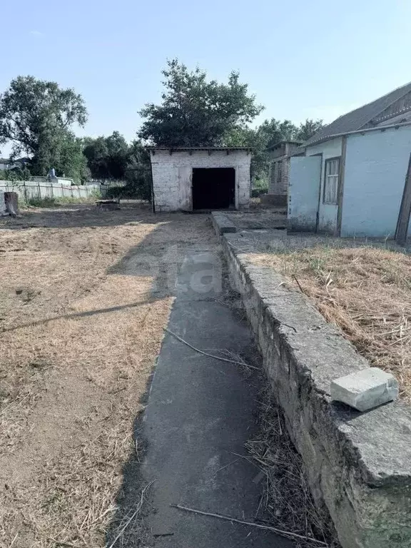 Дом в Калмыкия, Элиста ул. Громова, 8 (37 м) - Фото 1