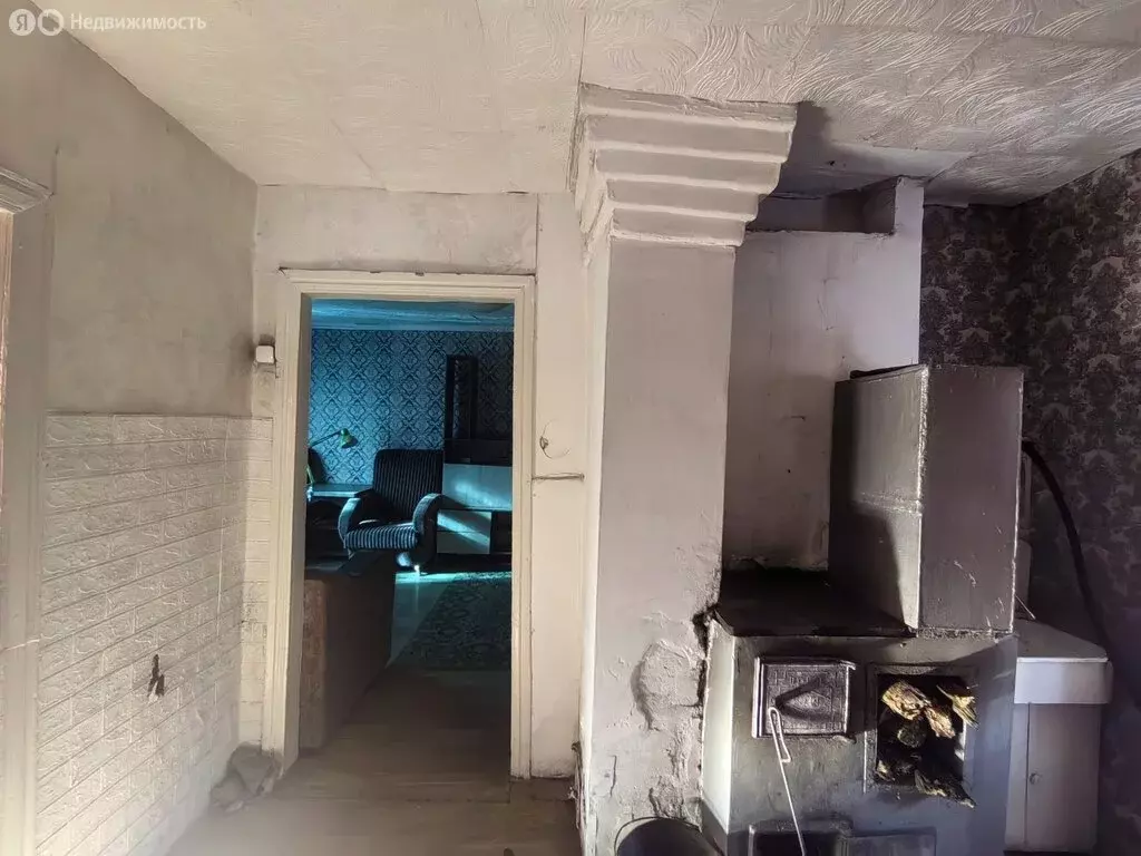 Дом в Ленинск-Кузнецкий, улица Сурикова (30.1 м) - Фото 1