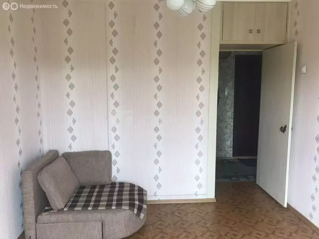 3-комнатная квартира: Новосибирск, улица Петухова, 122 (60 м) - Фото 1