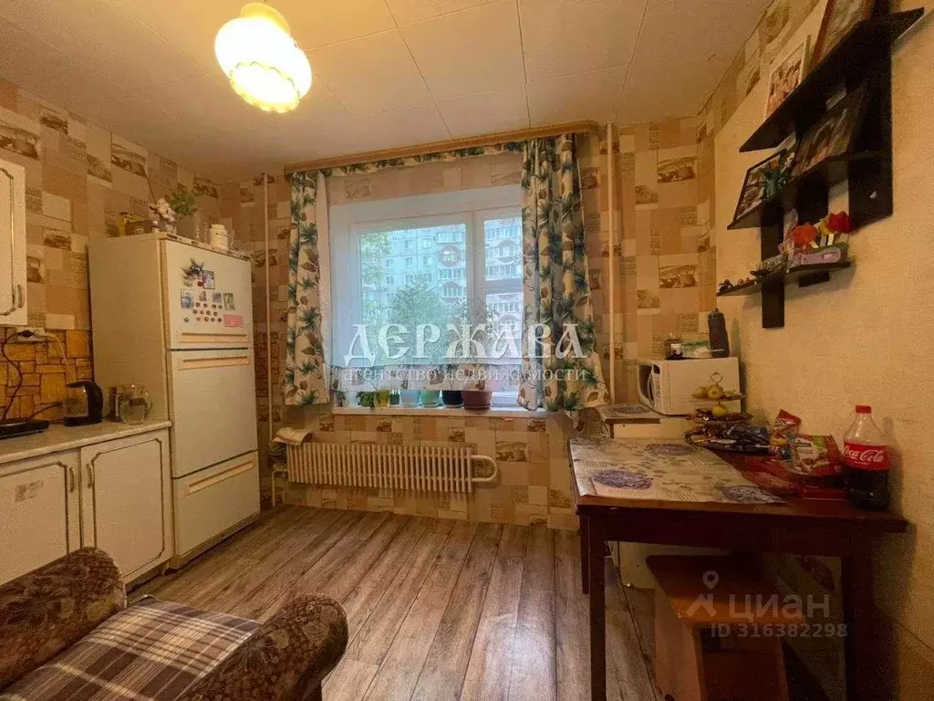 1-к кв. Белгородская область, Старый Оскол Королева мкр, 12 (39.8 м) - Фото 1