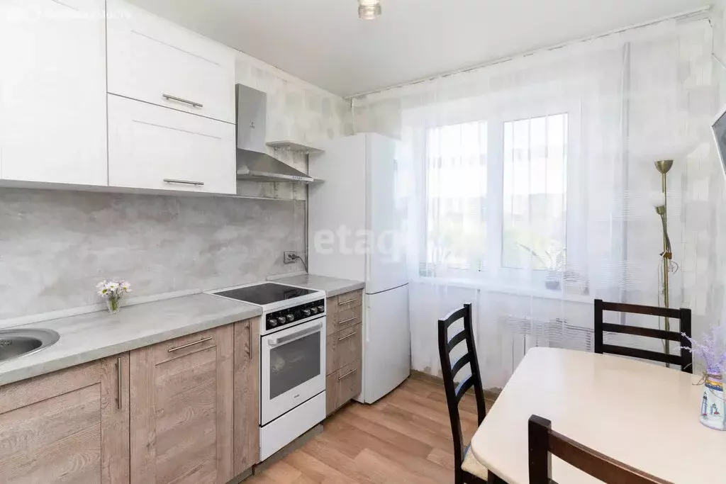 3-комнатная квартира: Тюмень, 6-й микрорайон, проезд 9 Мая, 2 (67.9 м) - Фото 2