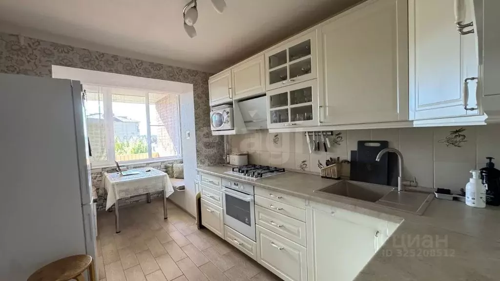 3-к кв. Адыгея, Майкоп Пролетарская ул., 447 (75.1 м) - Фото 1