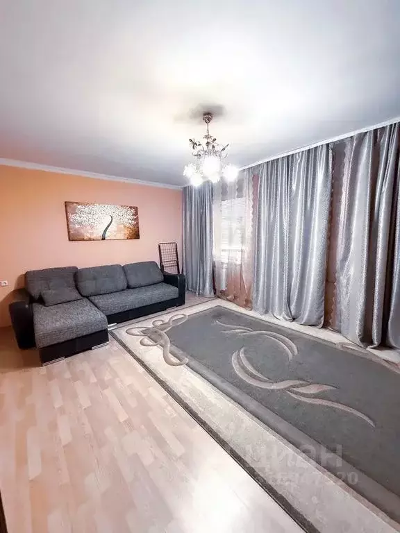 2-к кв. Саха (Якутия), Ленск Первомайская ул., 32а (89.0 м) - Фото 0