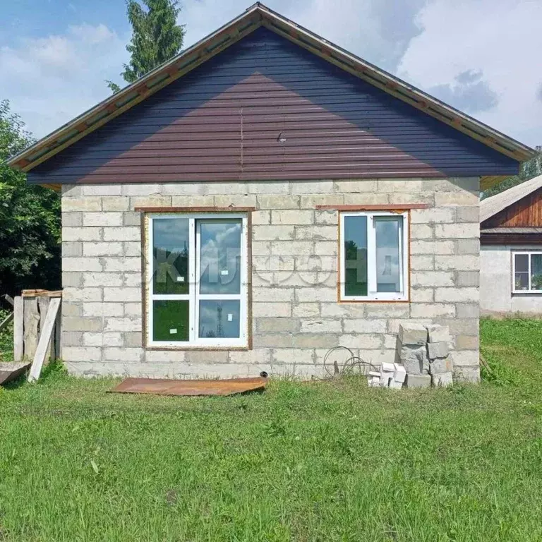 Дом в Алтайский край, Барнаул городской округ, пос. Ягодное ул. ... - Фото 0