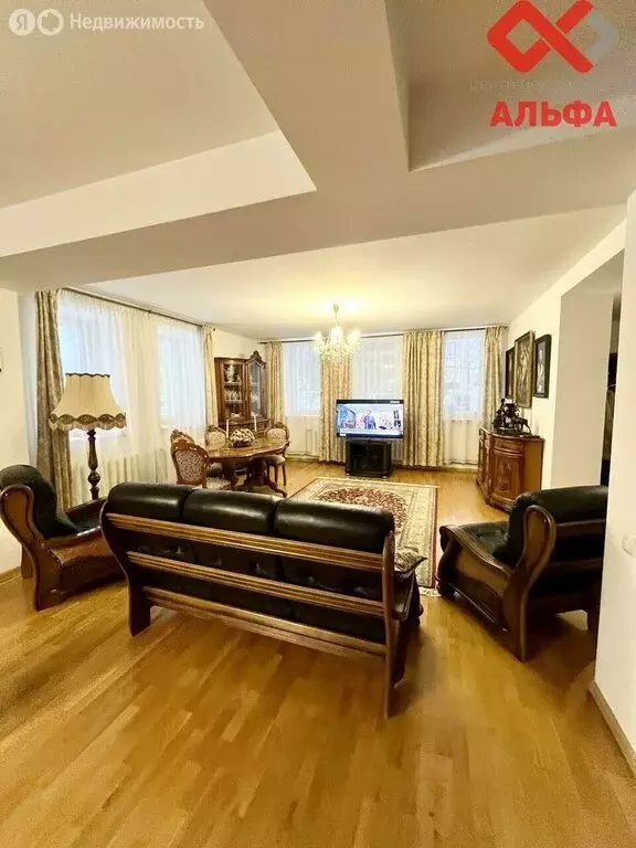 Дом в село Порошино, Малая Кедровая улица, 18 (300 м) - Фото 1