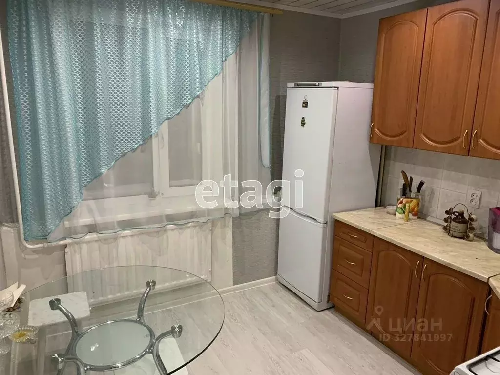 3-к кв. Ямало-Ненецкий АО, Новый Уренгой ул. 70-летия Октября, 1к6 ... - Фото 1