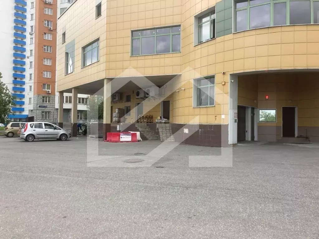 Торговая площадь в Москва Лухмановская ул., 36 (800 м) - Фото 1