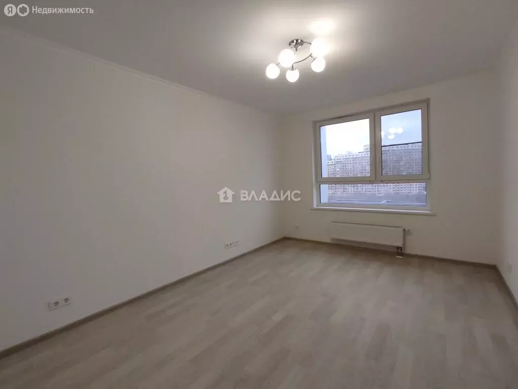 2-комнатная квартира: Москва, улица Светланова, 11к1 (61.8 м) - Фото 1