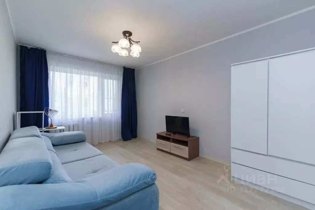 2-к кв. Новосибирская область, Новосибирск Сибирская ул., 31А (42.0 м) - Фото 0