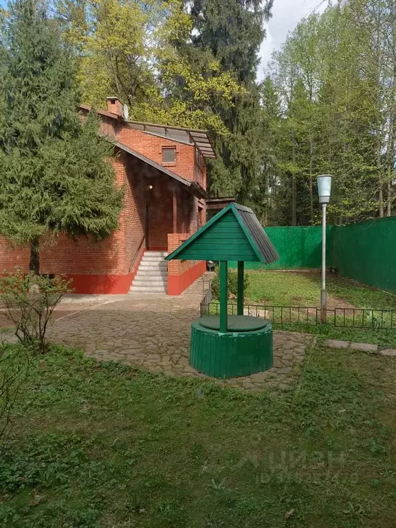 Дом в Московская область, Одинцовский городской округ, с. Жаворонки  ... - Фото 1