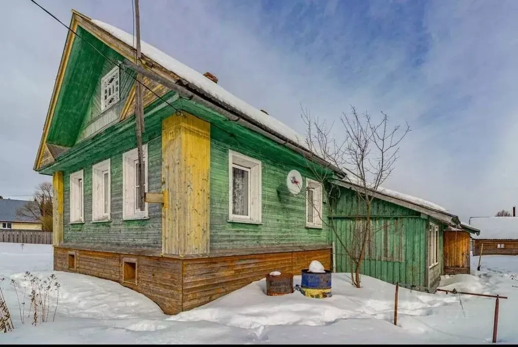Дом в Вологодская область, д. Россолово 11 (70 м) - Фото 0