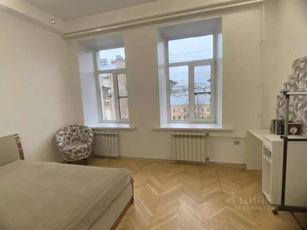 Комната Санкт-Петербург 8-я Советская ул., 35 - Фото 1