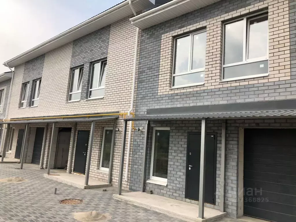 Таунхаус в Вологодская область, Череповец ул. Рябиновая, 35Б (160 м) - Фото 1