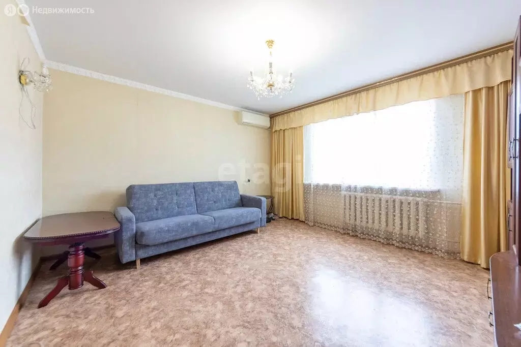 3-комнатная квартира: Хабаровск, Тихоокеанская улица, 174 (64.4 м) - Фото 1
