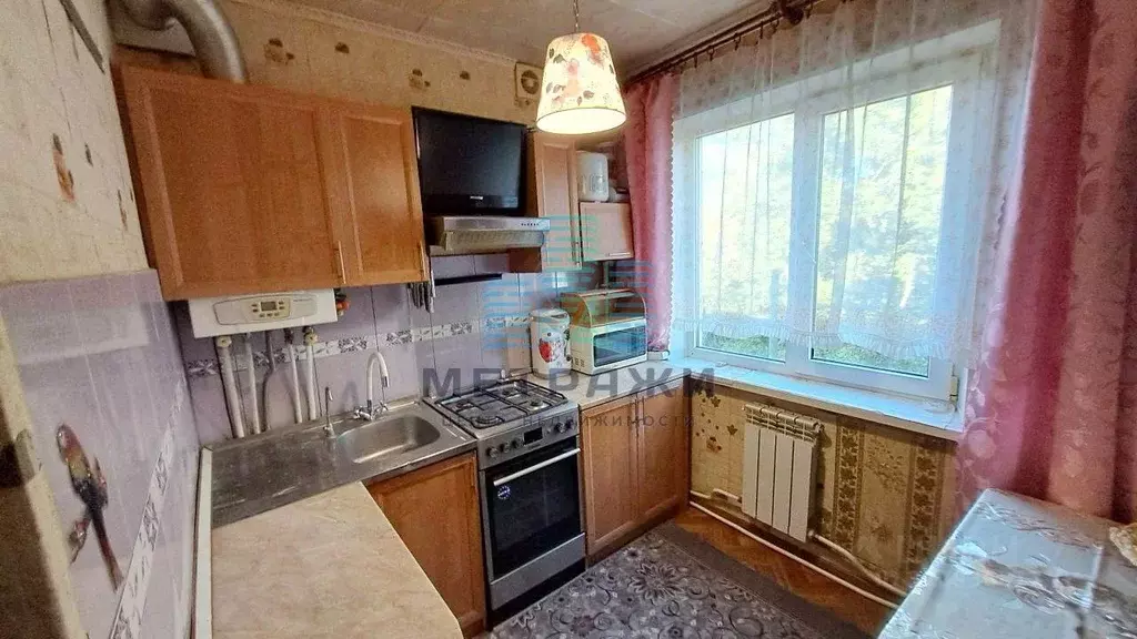 4-к кв. Калужская область, Калуга Куровской мкр, ул. Строительная, 11 ... - Фото 0