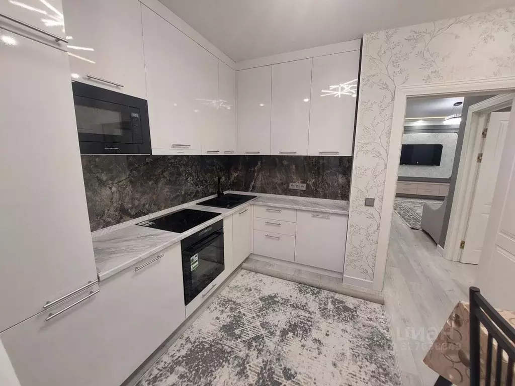 2-к кв. Красноярский край, Красноярск Караульная ул., 43/2 (67.0 м) - Фото 1