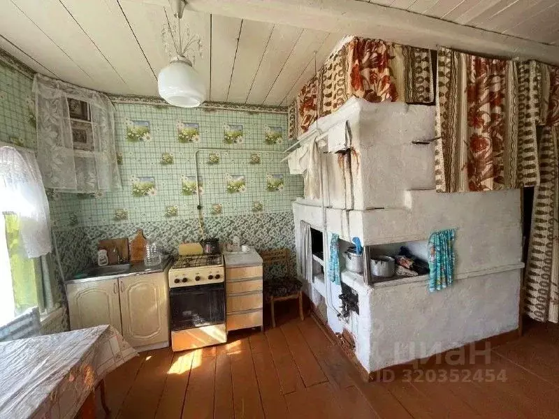 Дом в Оренбургская область, Бузулукский район, Лисьеполянский ... - Фото 2