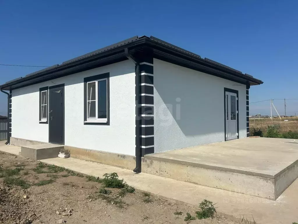 Дом в Краснодарский край, Темрюкский район, Краснострельское с/пос, ... - Фото 1