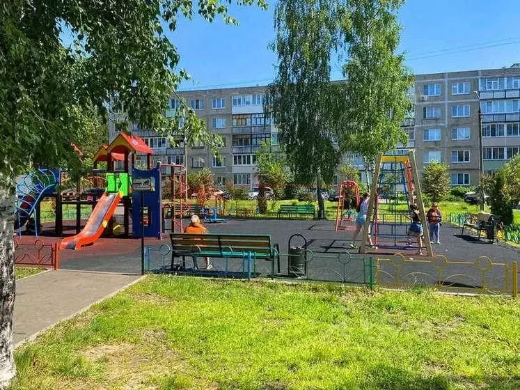 2-к кв. Белгородская область, Старый Оскол Макаренко мкр, 3 (38.0 м) - Фото 0