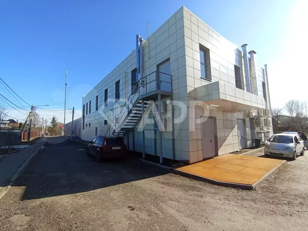 Продажа здания с действующими арендаторами - Фото 1