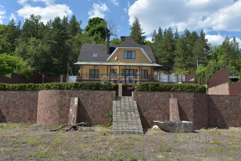 Дом в Воронежская область, Рамонь рп ул. Тутукова (360 м) - Фото 0