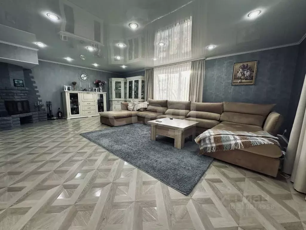 Дом в Ямало-Ненецкий АО, Салехард ул. Дружинина, 1 (177 м) - Фото 1