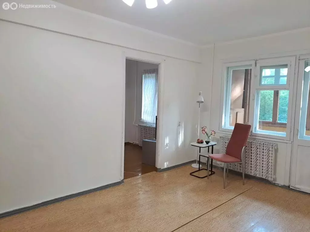 3-комнатная квартира: Иркутск, улица Декабрьских Событий, 86 (56 м) - Фото 1