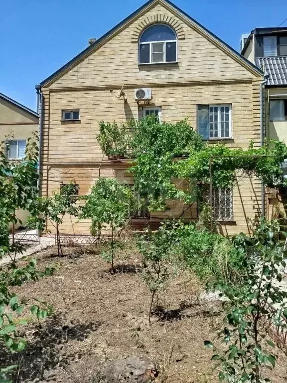 Дом в Дагестан, Махачкала ул. Тюленина, 26 (250 м) - Фото 1