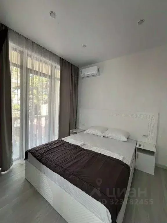 2-к кв. Краснодарский край, Геленджик Магилат мкр, ул. Светлая, 18 ... - Фото 0