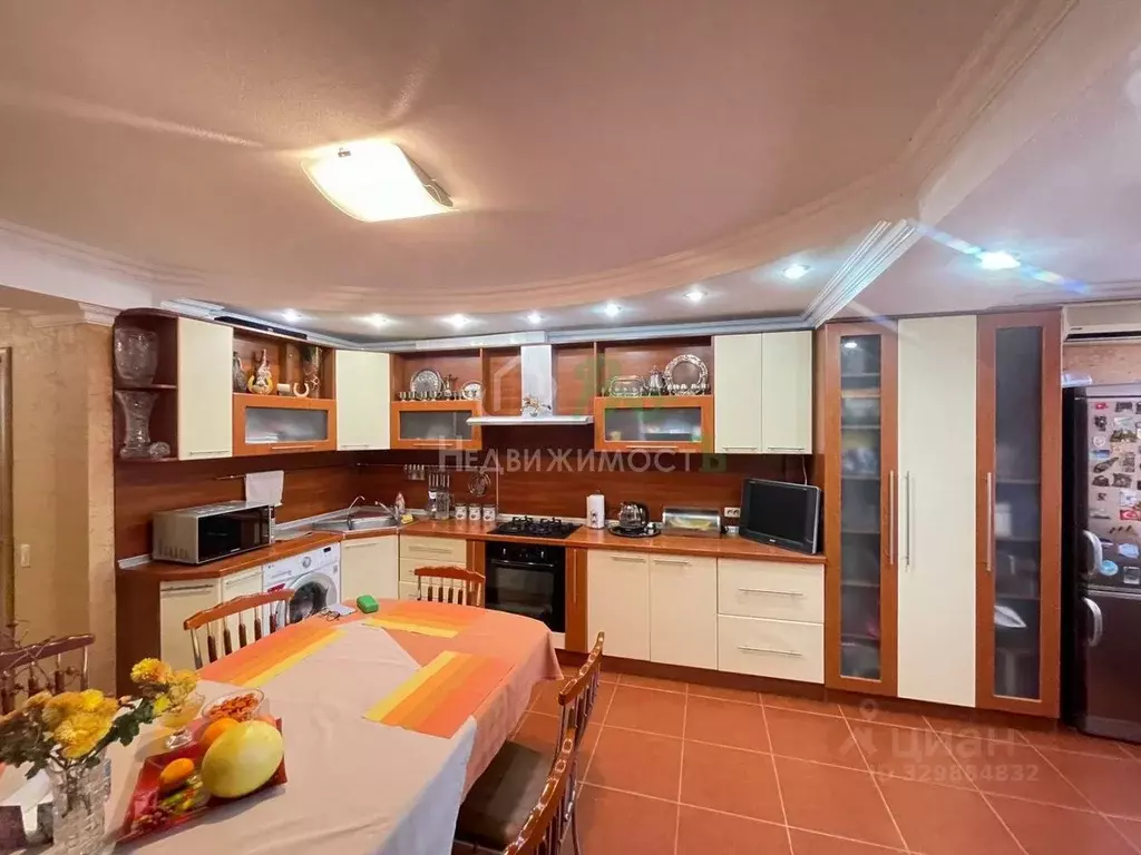 5-к кв. Краснодарский край, Ейск ул. Горького, 7/3 (210.5 м) - Фото 1
