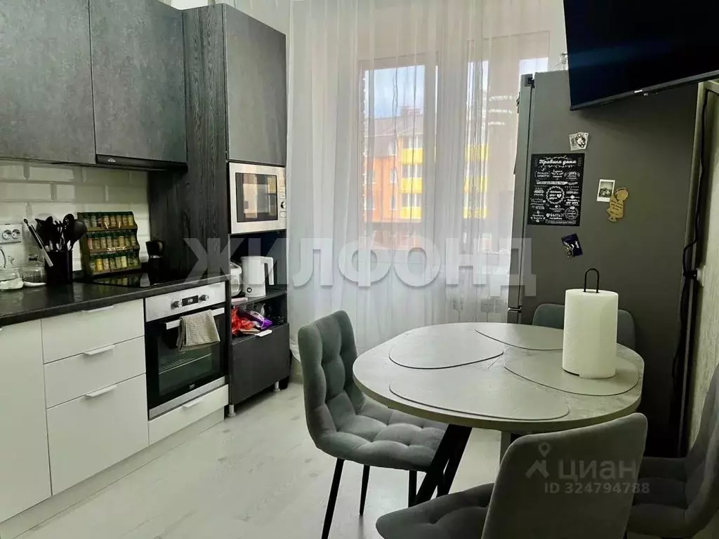 1-к кв. Хакасия, Абакан ул. Арбан, 18 (35.9 м) - Фото 1