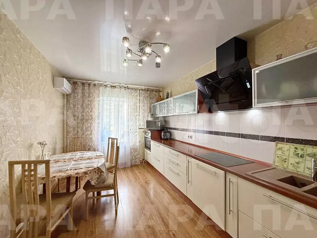 2-к. квартира, 70 м, 7/12 эт. - Фото 0