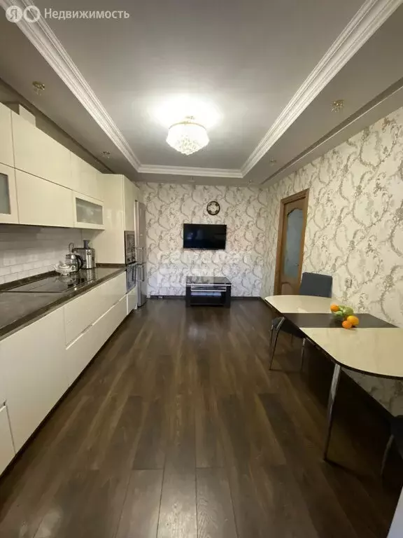 3-комнатная квартира: Иркутск, улица Сурнова, 30/9 (98 м) - Фото 1