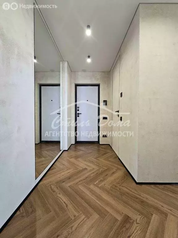 2-комнатная квартира: Волгоград, улица Расула Гамзатова, 21 (42 м) - Фото 1