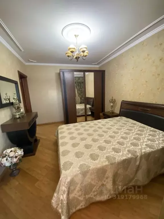 3-к кв. Московская область, Красногорск ул. Имени Зверева, 4 (81.0 м) - Фото 0