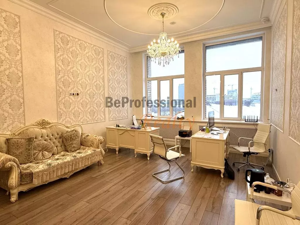 Офис в Москва Суворовская пл., 1/52к2 (100 м) - Фото 2